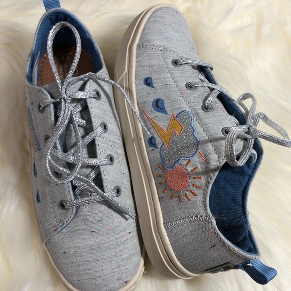 Toms Other - NWOT Toms sneakers